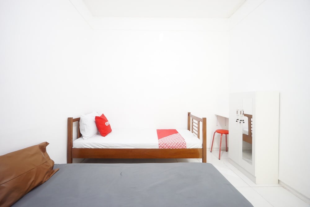 Standard Twin Room photo 2