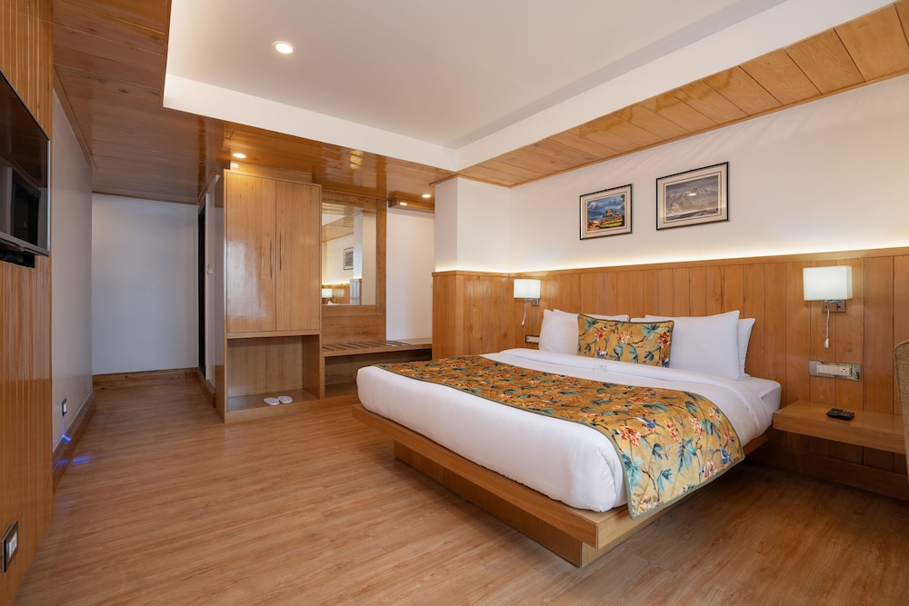 Deluxe View Room - Photo 2