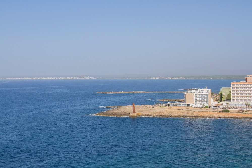 Double Room Single Use, Sea View (Upper Floor)