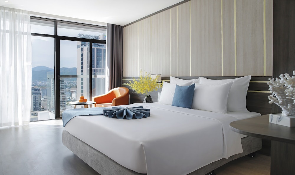 Senior Deluxe Room, City View - Photo 1