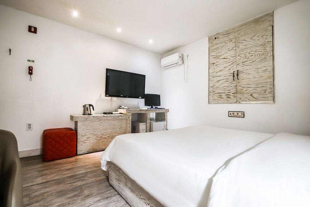 Standard Double Room photo 2