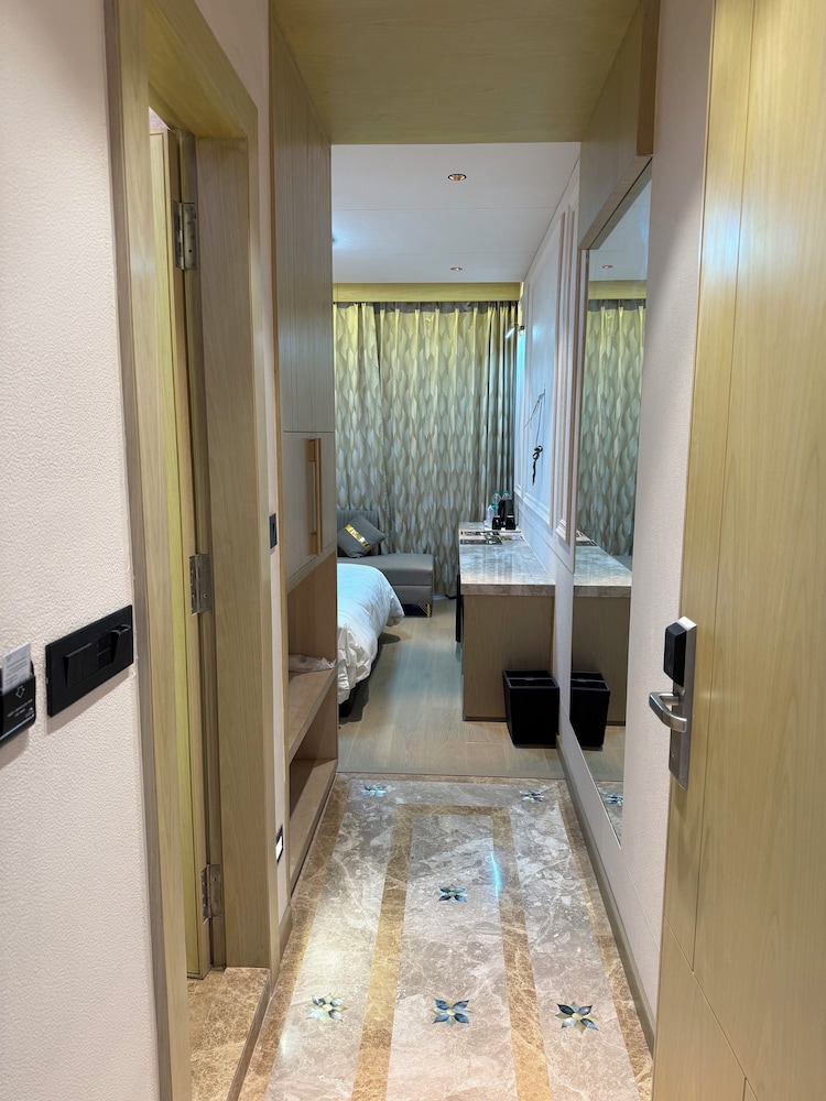 Executive Room photo 2