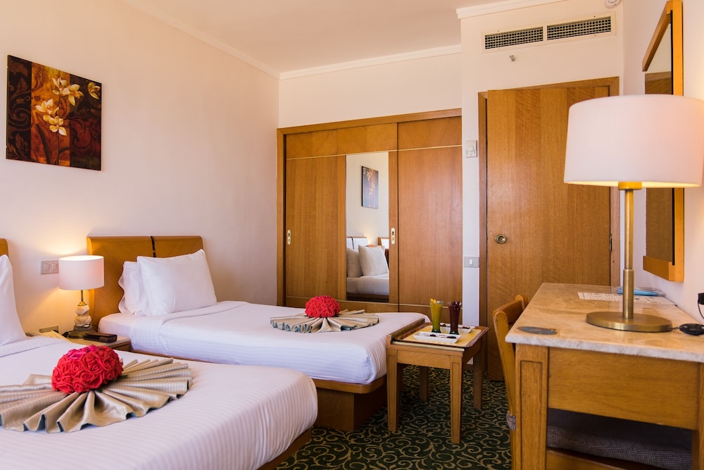 Luxury Suite (Egyptians & Residents ONLY) photo 3