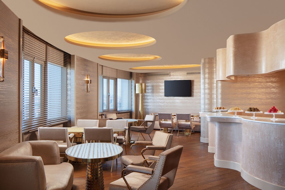 Club Suite, 1 Bedroom thumbnail 6