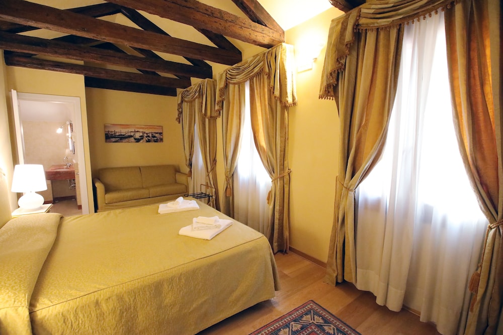 Basic Double Room, Accessible, Non Smoking photo 2
