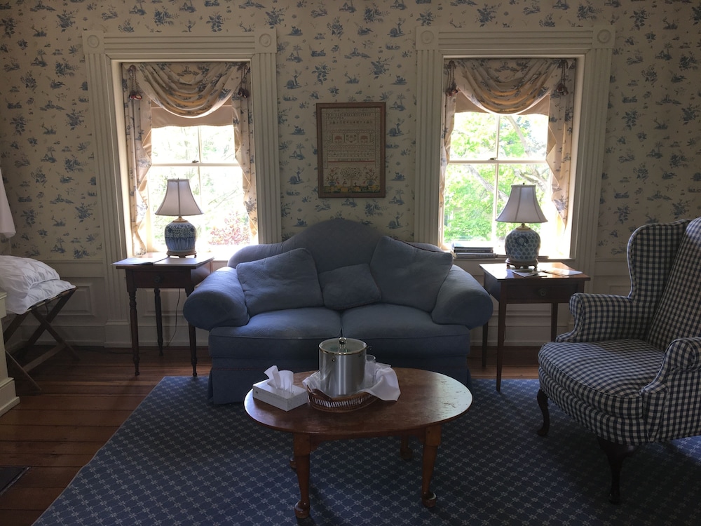 Washington Room photo 3