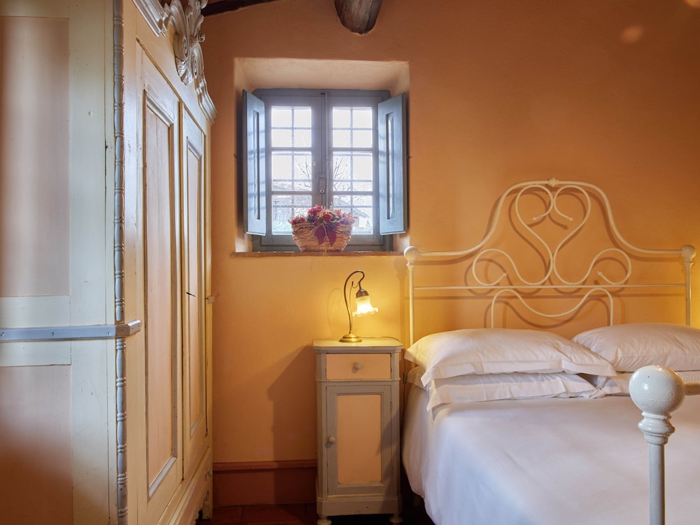 Romantic Apartment photo 2