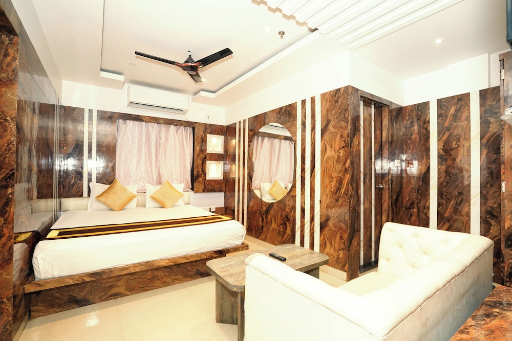 Club Room photo 3