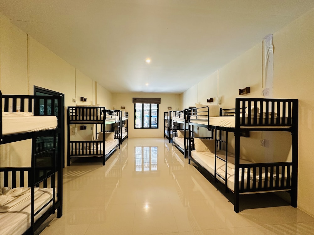 Shared Dormitory with Air Condition photo 2