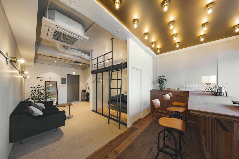 Deluxe Studio Suite (5F) photo 1