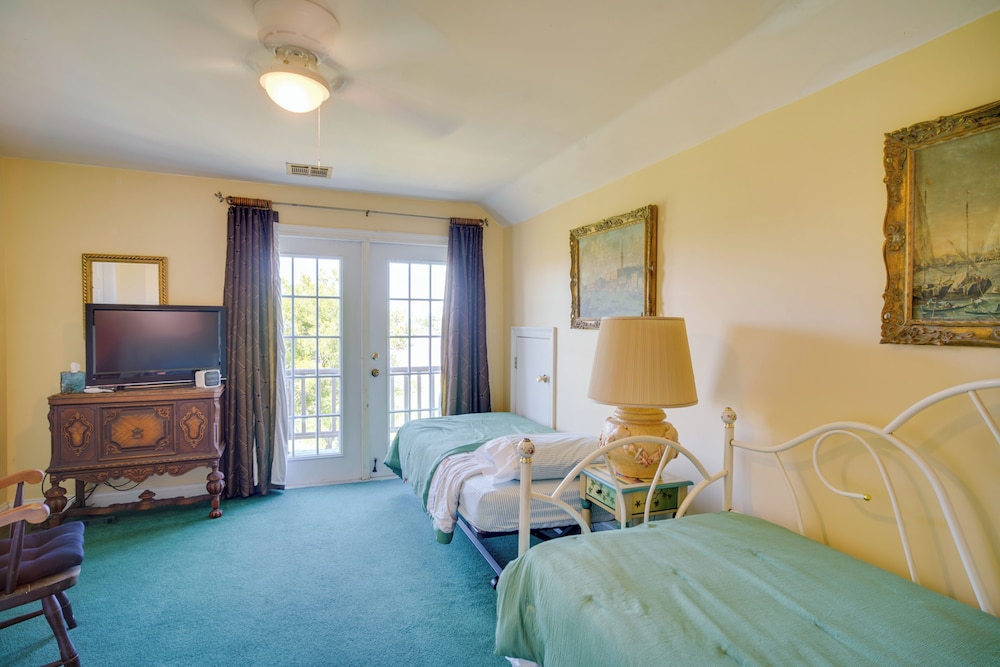 House (2 Bedrooms) photo 2