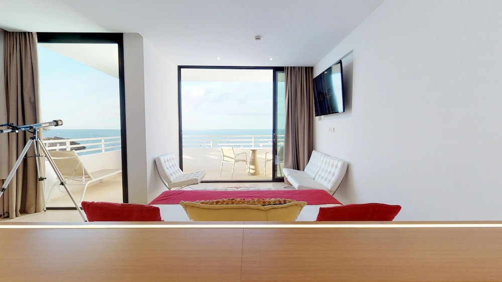 Suite Junior, 1 cama Queen, Balcón, Vista a la Bahía