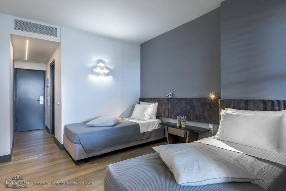 Room, Partial Ocean View