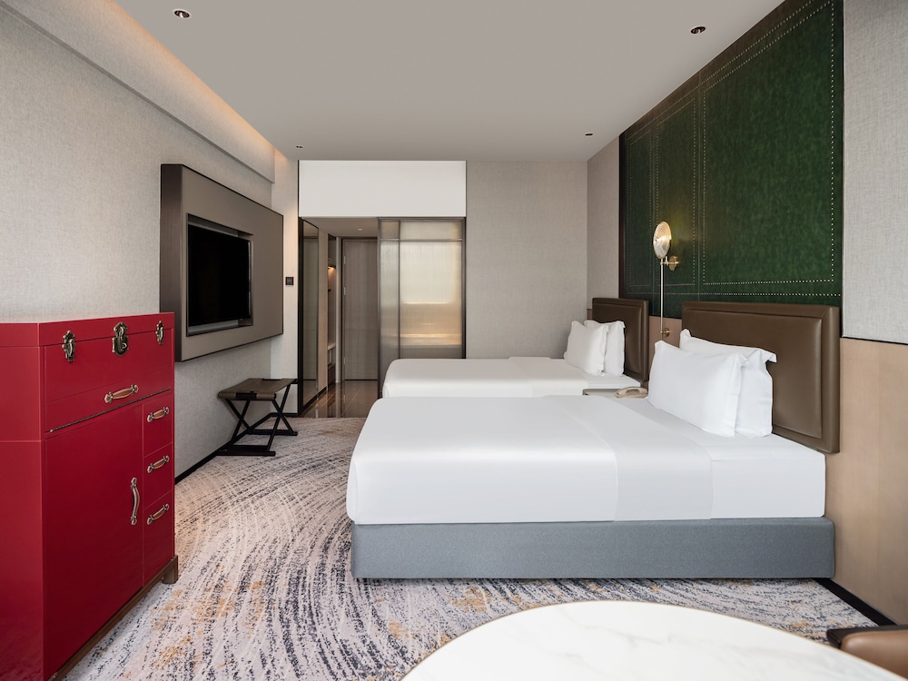 Premier Twin Room, 2 Twin Beds(with Dyson hairdryer) photo 1