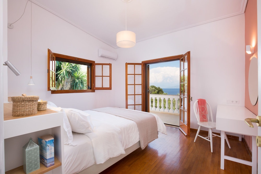 Luxury Villa, 4 Bedrooms, Sea View