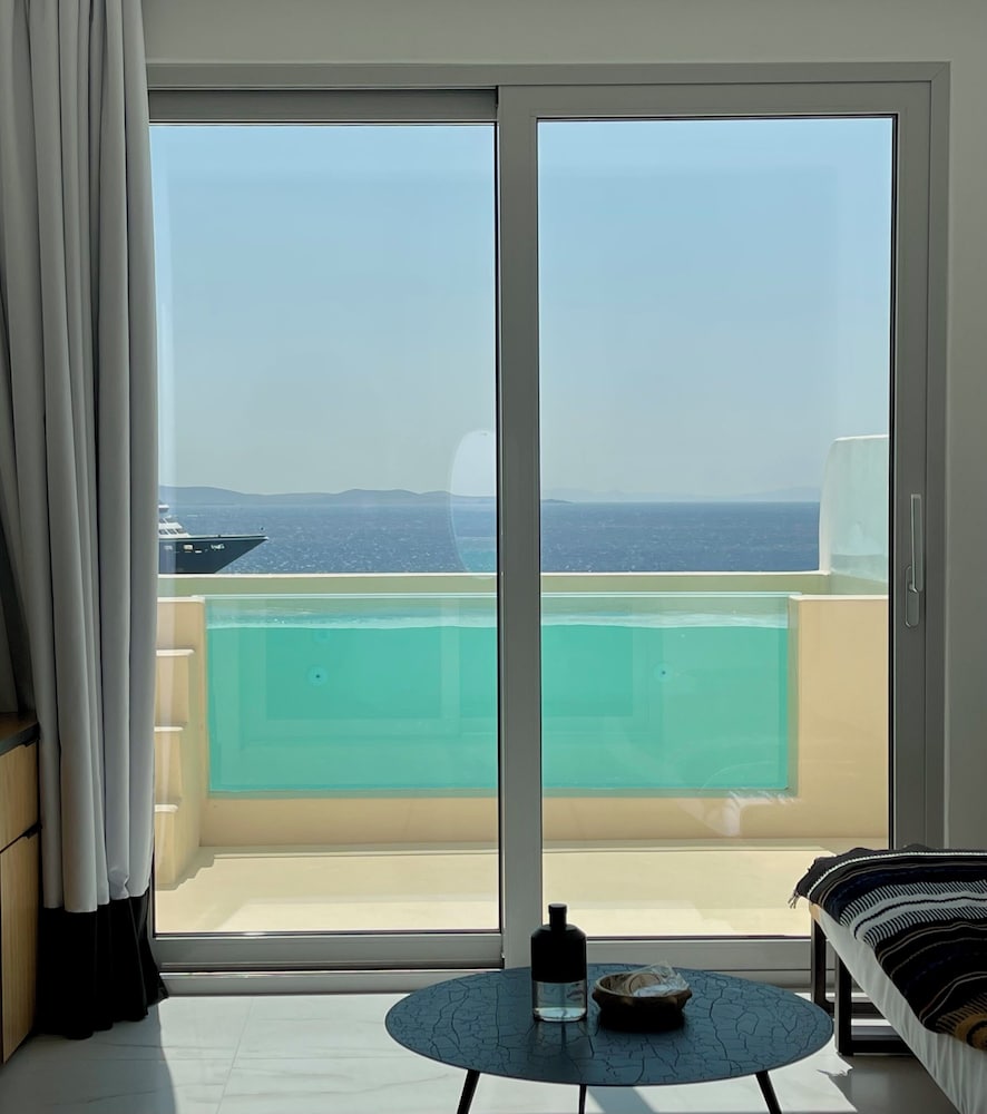 Sanctuary Sea View Suite Swim up Pool - Photo 8