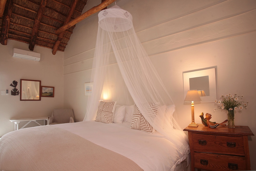 Romantic King Room photo 2