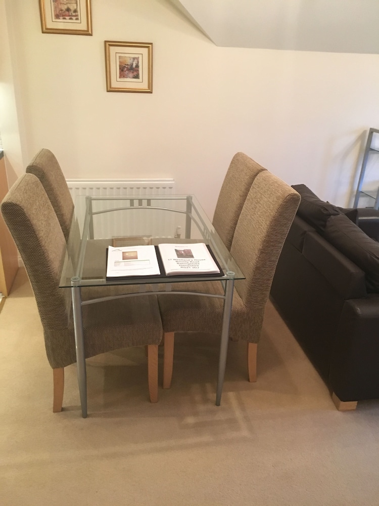Luxury Apartment, 2 Bedrooms, Garden View photo 3