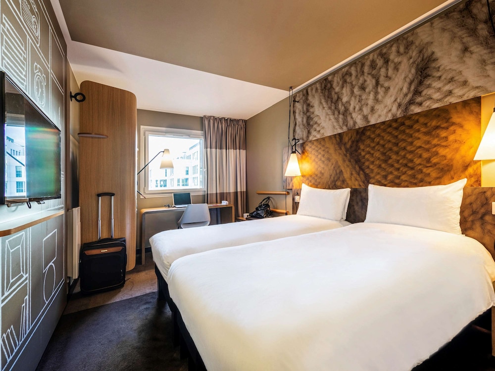 Standard Room, 2 Twin Beds photo 2
