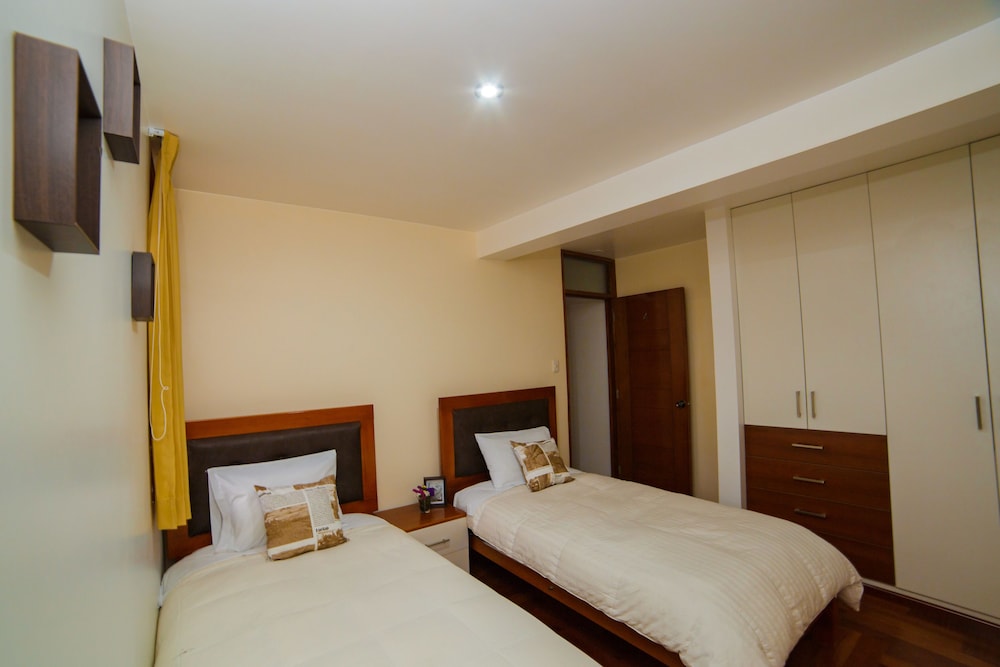 Standard Twin Room, 1 Bedroom, Courtyard View photo 1