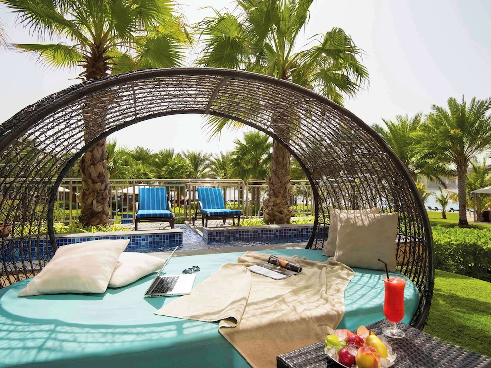 Room, 1 King Bed, Pool Access