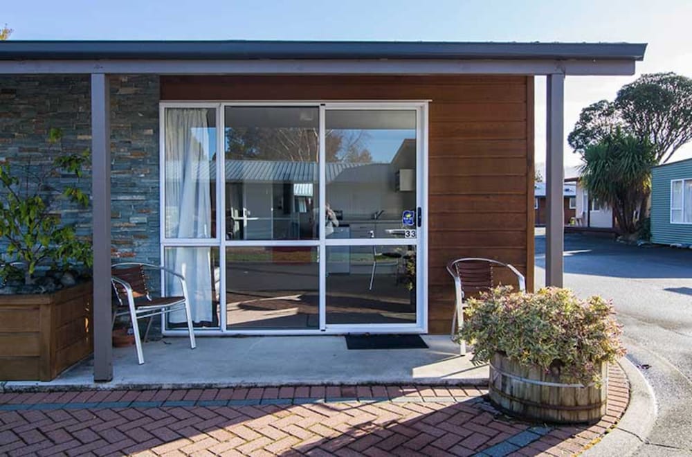 Park Ensuite Unit (Studio) - Photo 1