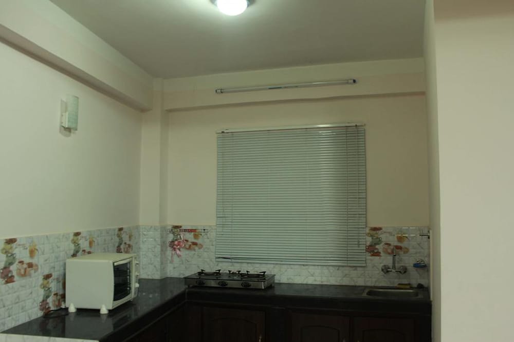 Apartment photo 2
