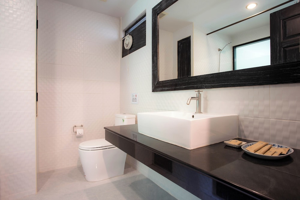 Comfort Room - Photo 4