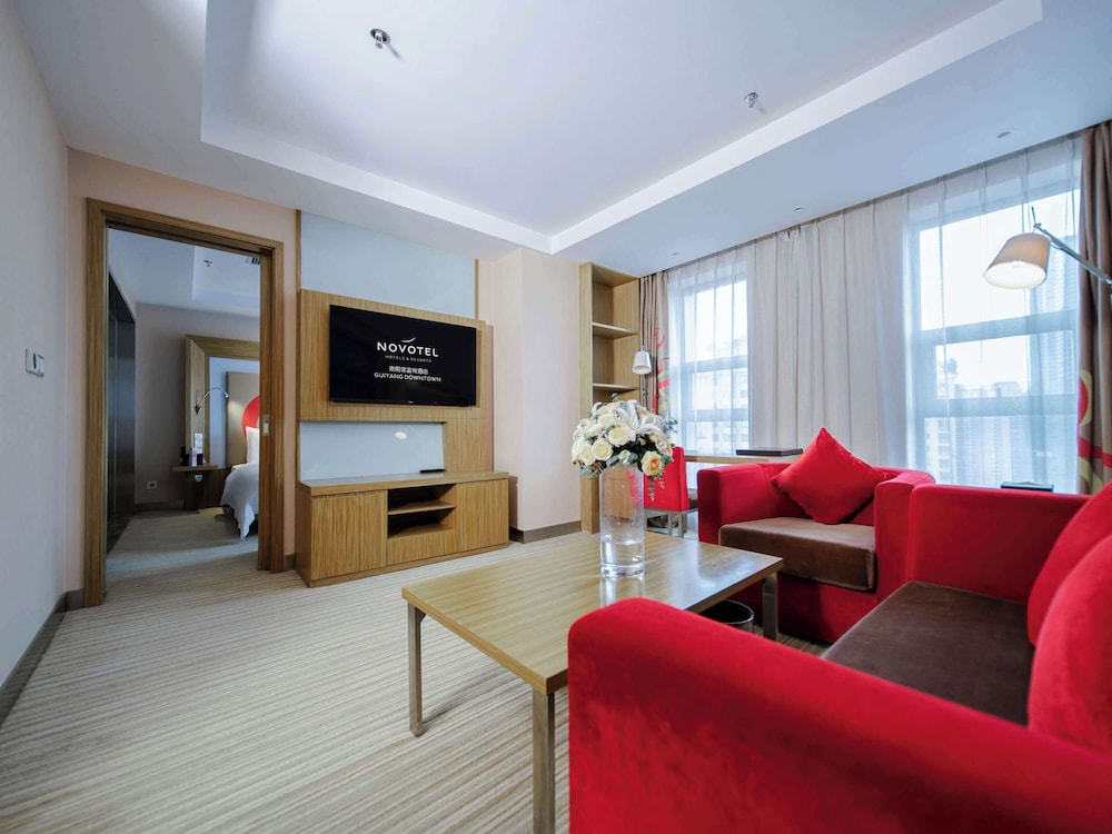 Premier Suite - Photo 3