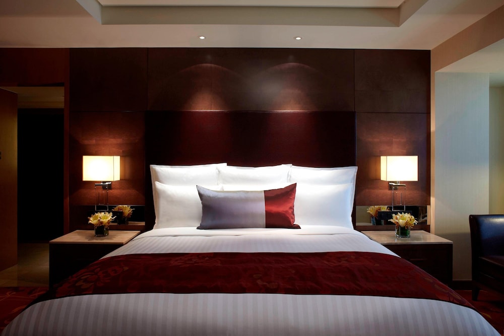 Executive Suite, 1 Bedroom - Photo 3