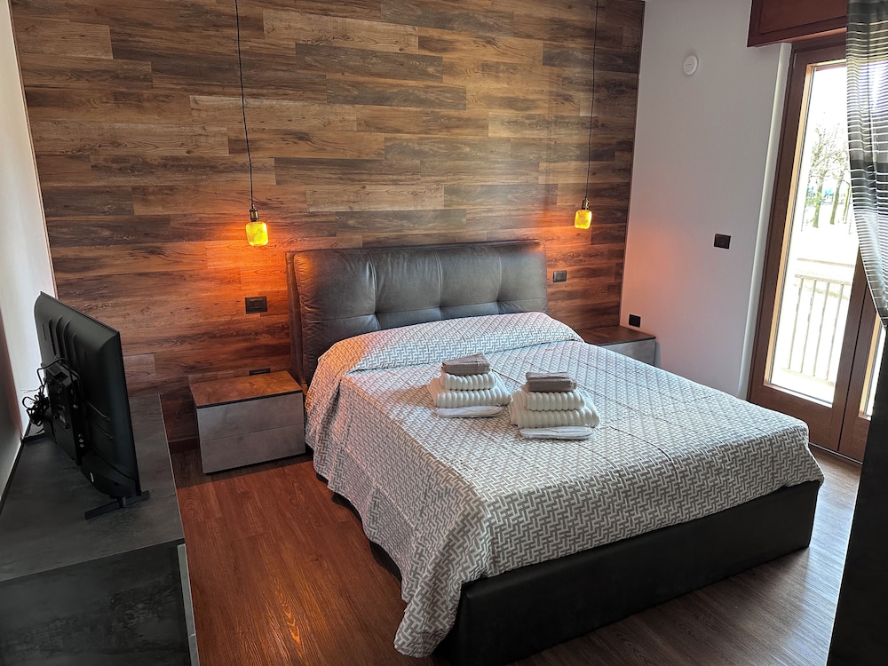 Deluxe Apartment, Balcony, City View (Betulla)