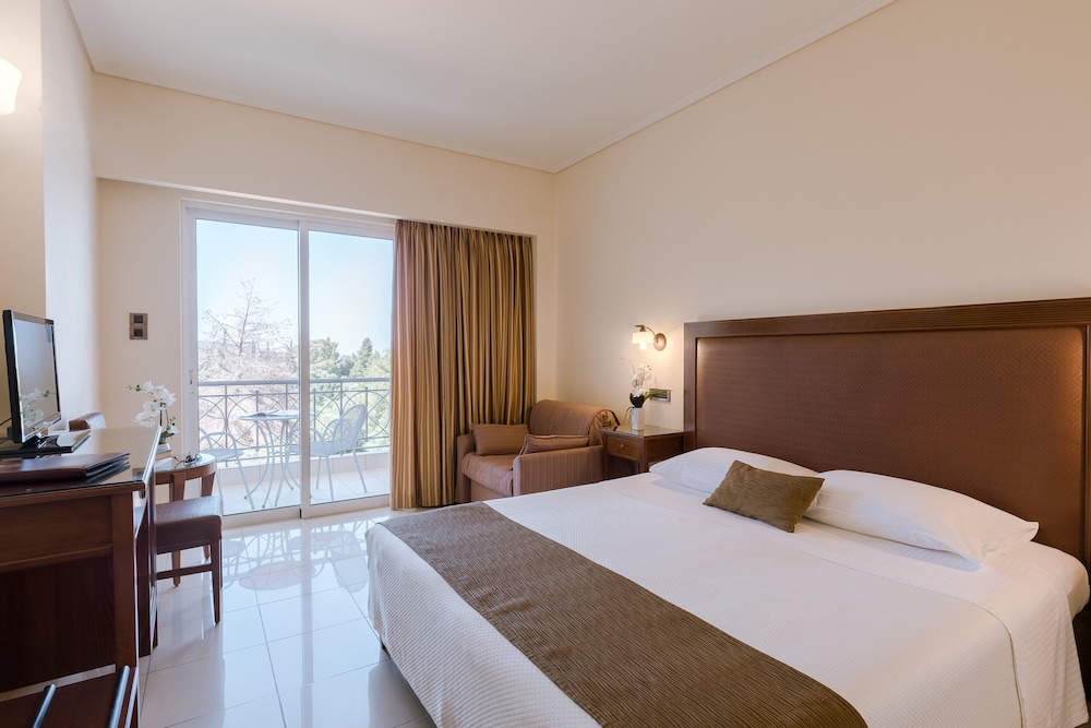 Standard Twin Room - Photo 3