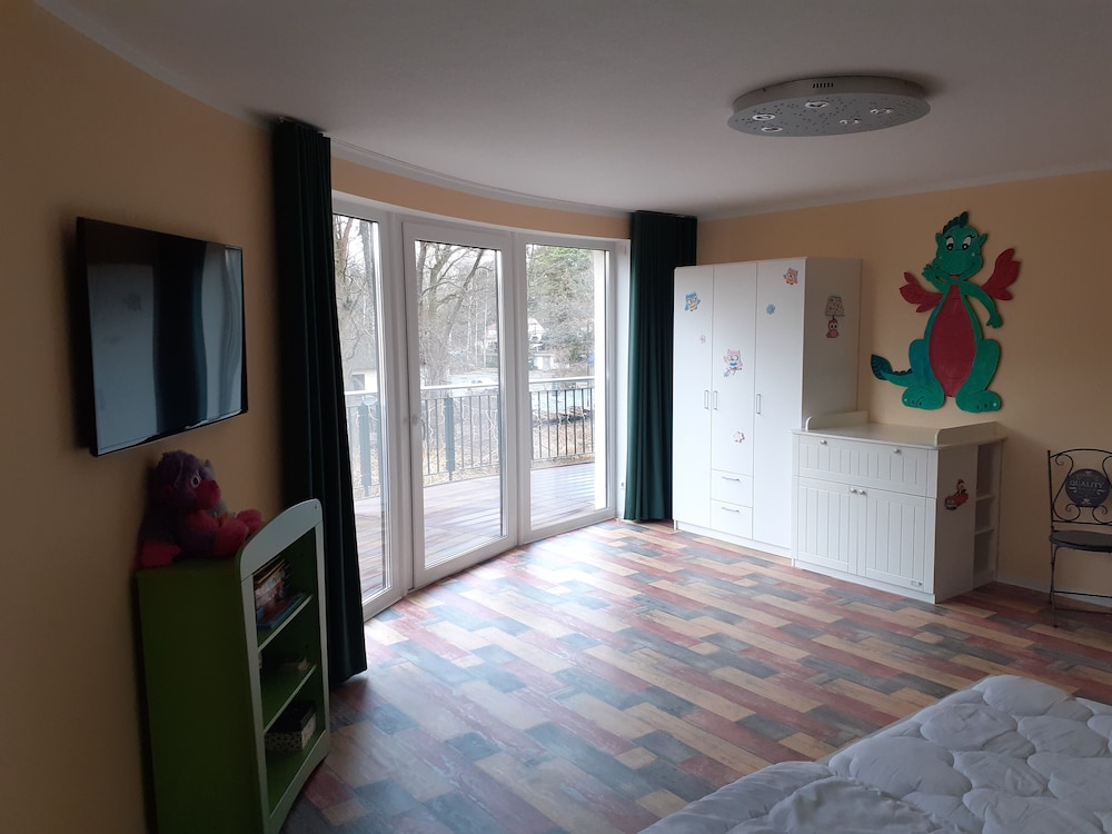 Haus Karola, Billede 11