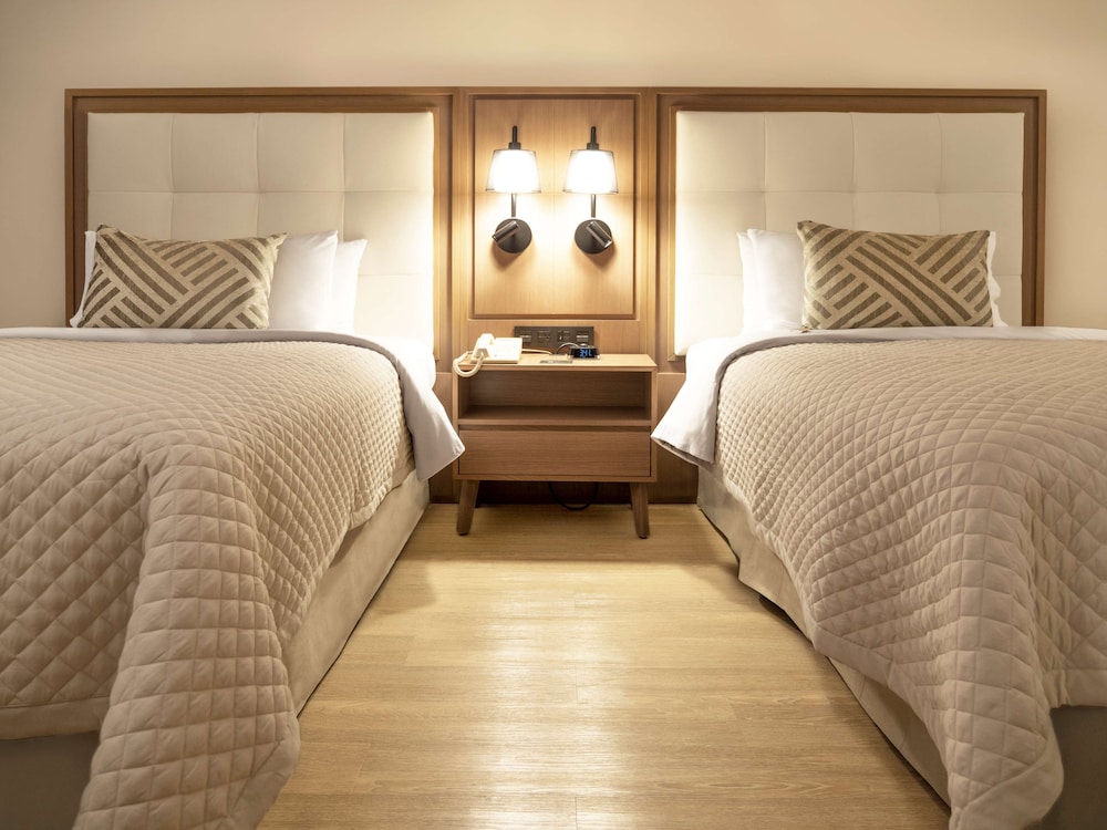 Executive Room, 2 Double Beds - Photo 4