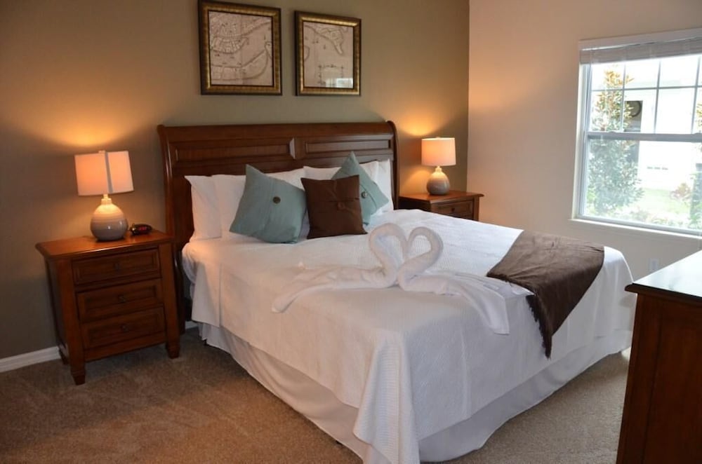 Apartment, Multiple Beds (*Nov Special* at Lucaya 3 Beds 2 Bath)