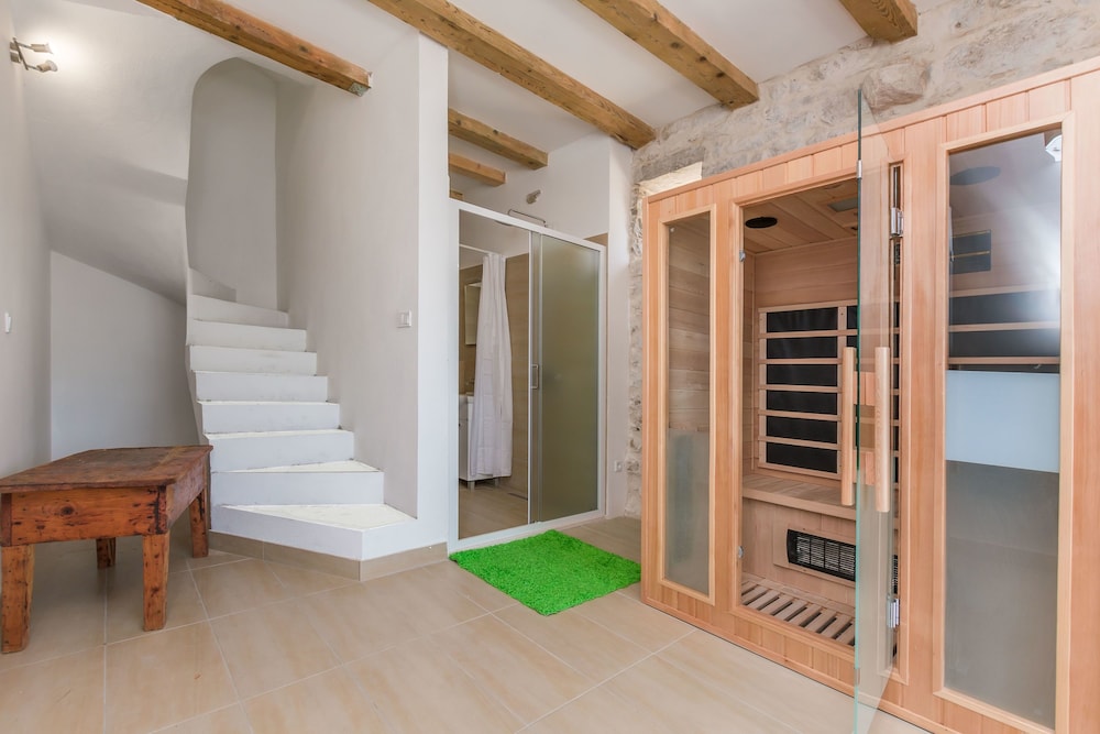 House photo 2