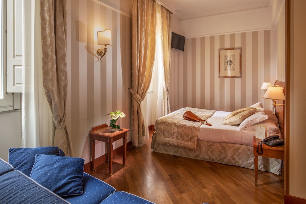 Triple Room photo 2