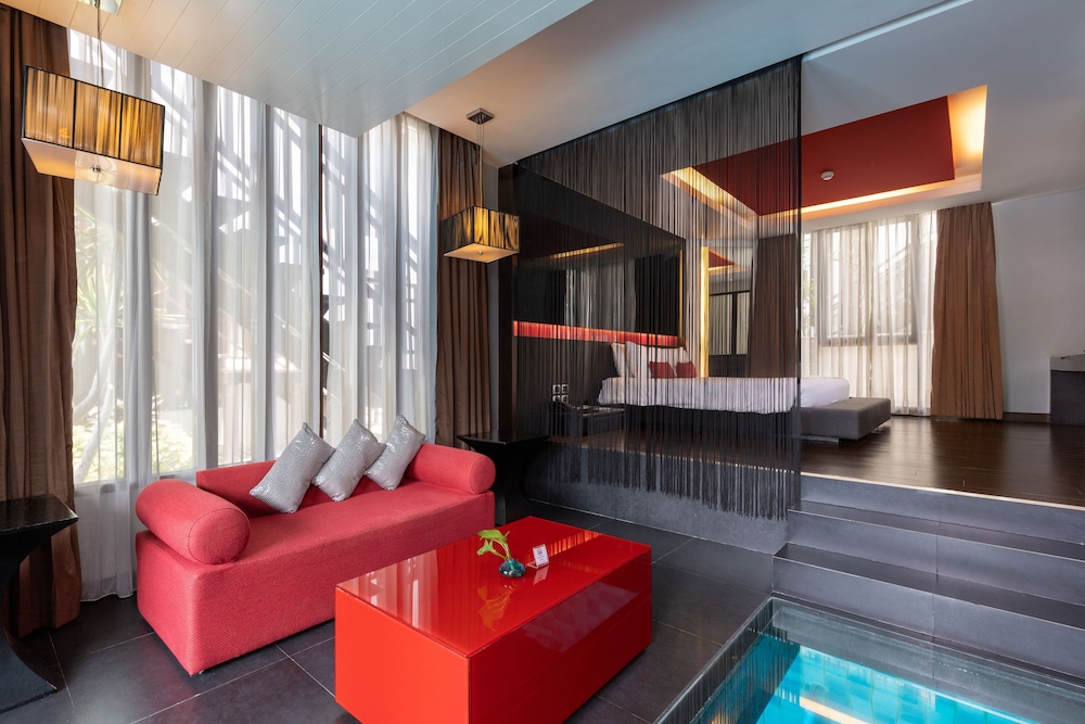 Grand Double Room, Pool Access