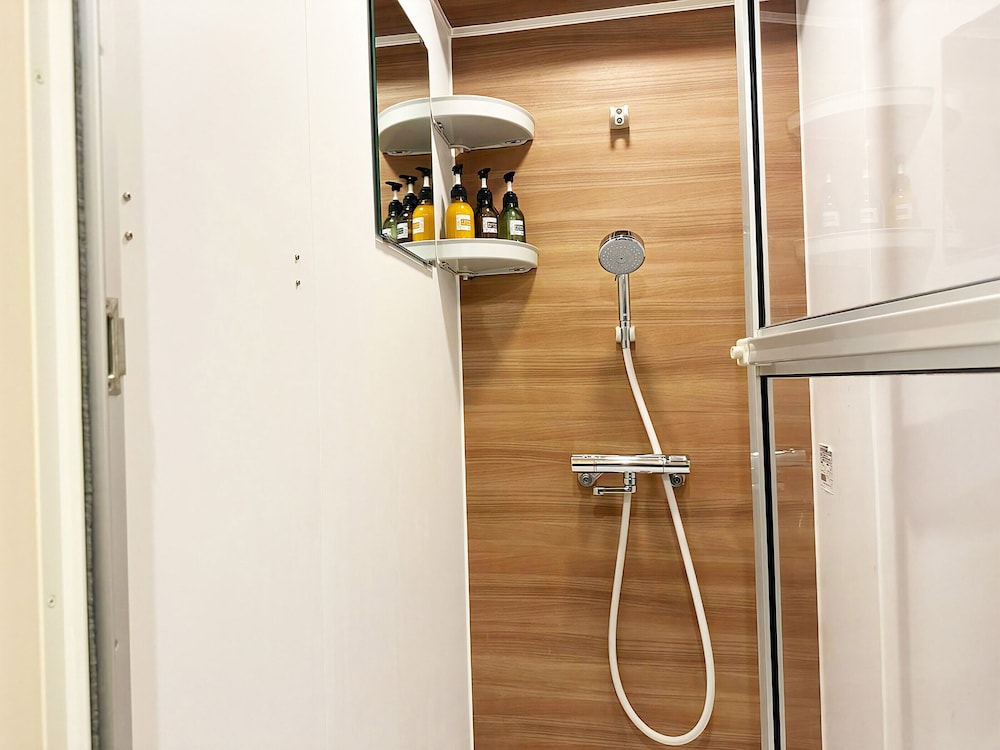 Twin Room with Shower Booth, Non Smoking - Free shuttle bus from Kyoto Station Available photo 3