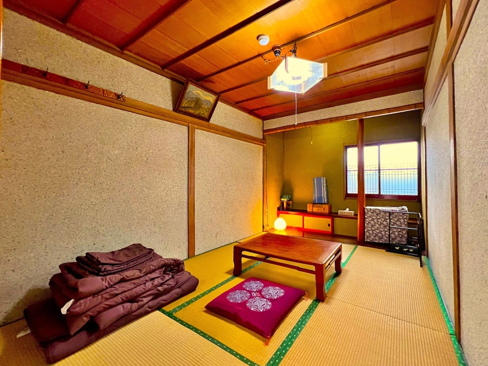 Twin Room, Non Smoking photo 2