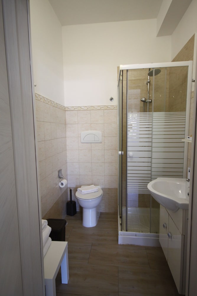 Standard Room, Balcony, Partial Sea View photo 2