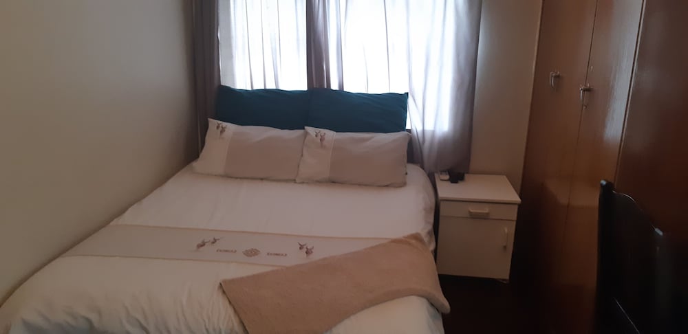 Standard Room, 1 Double Bed, Valley View, Slope side photo 2