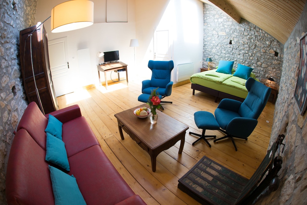 Superior Double Room, 1 King Bed with Sofa bed (La Forêt) photo 2