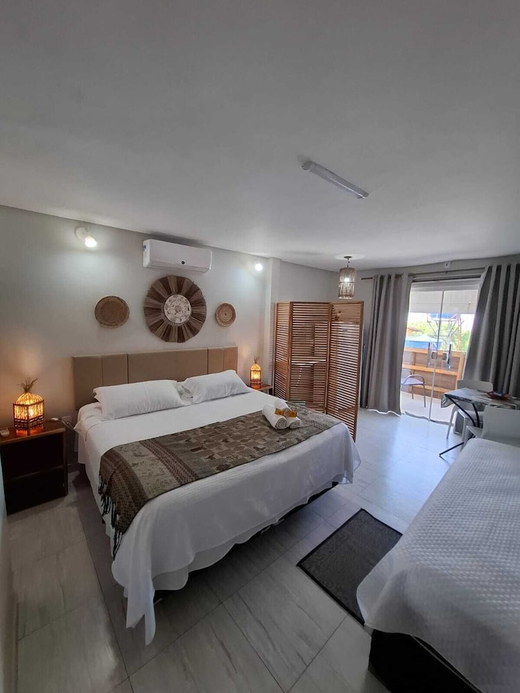 Romantic Penthouse, Multiple Beds, Mountain View, Poolside photo 1