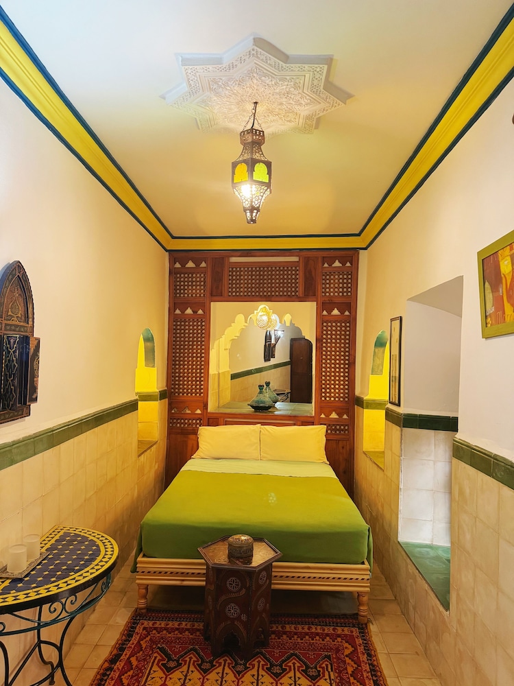 Superior Room, 2 Twin Beds, Private Bathroom, Ground Floor