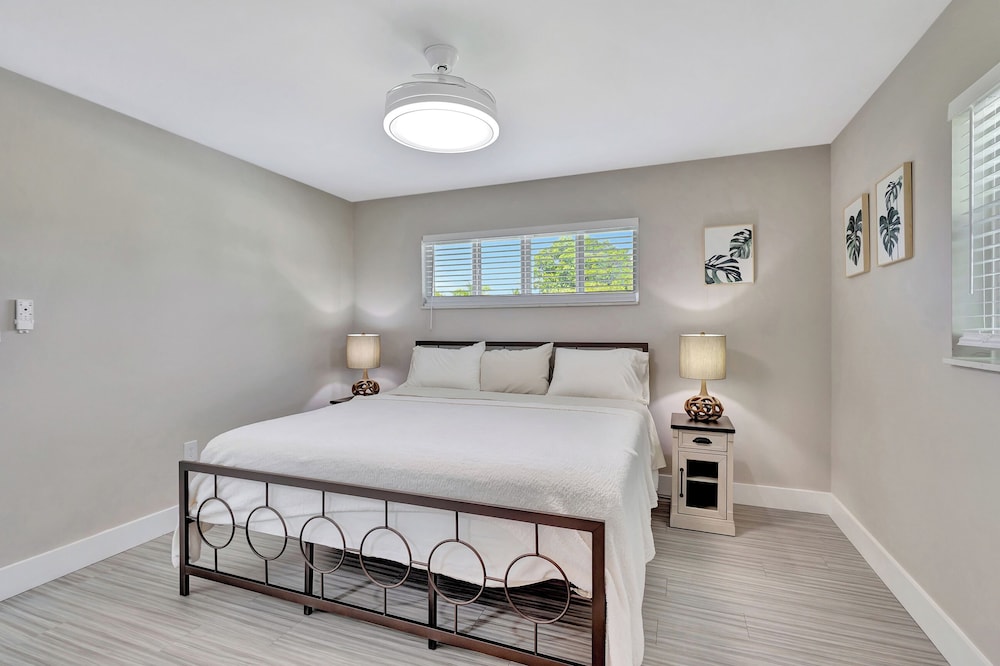 House, Multiple Beds, Pool Access, Pool View (Sunshine Villa) photo 3