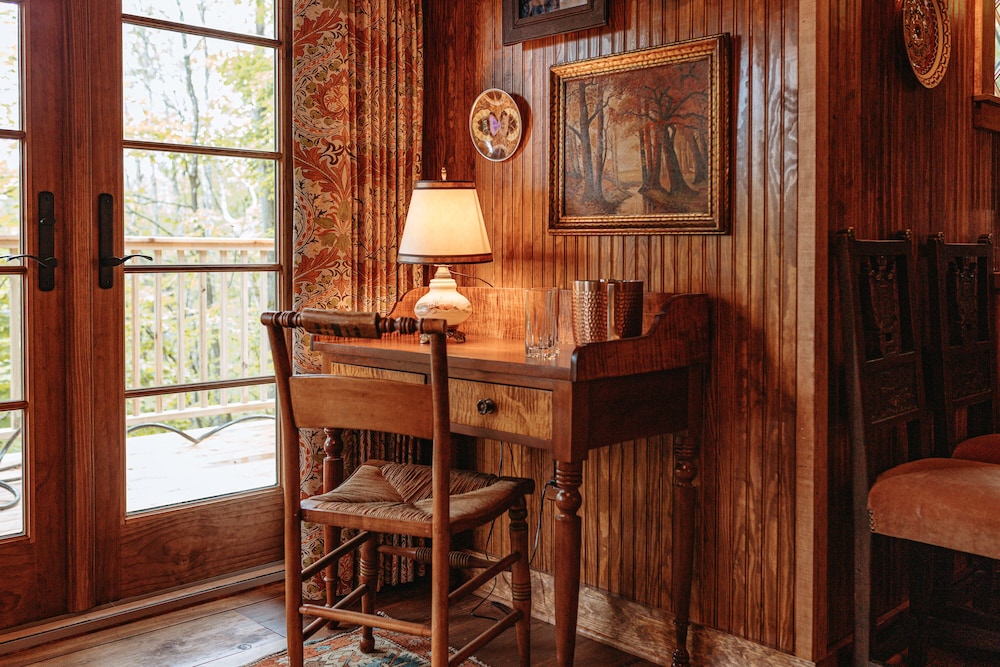 Grand Cabin, Fireplace, Annex Building photo 2