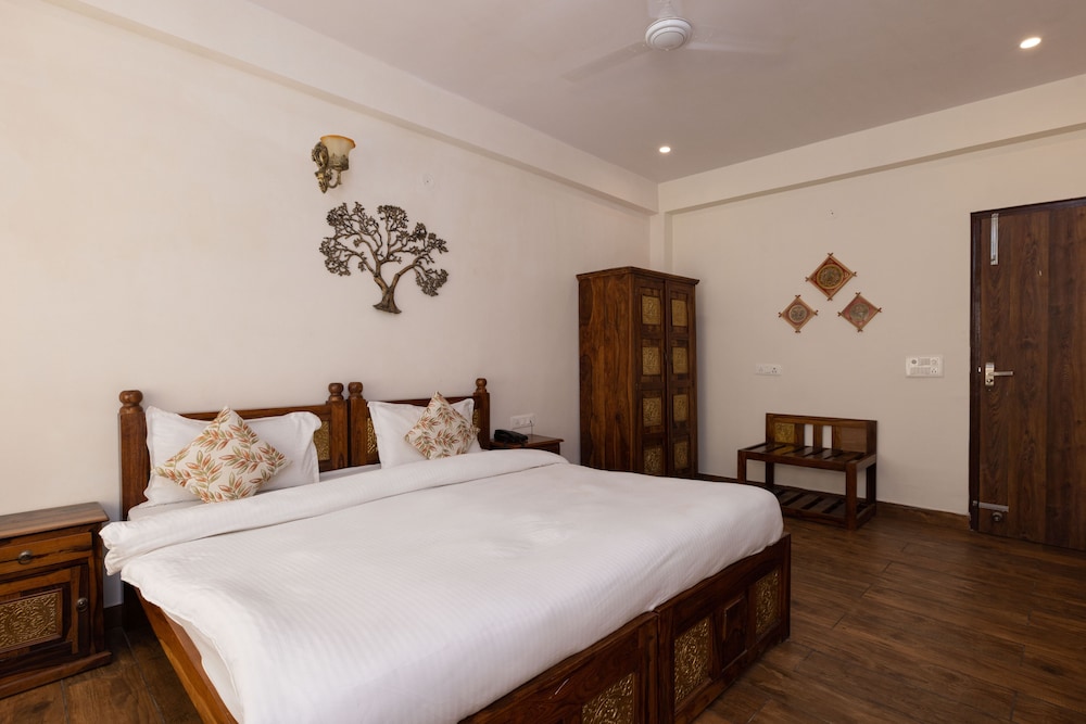 Deluxe Room - Photo 1
