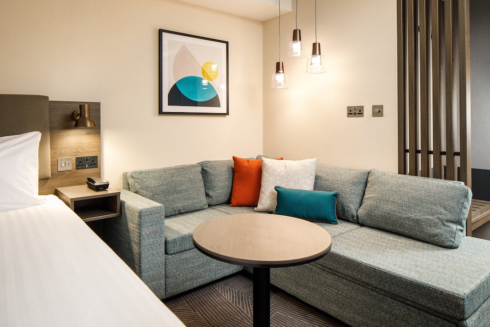 Premium Room, 1 Queen Bed - Photo 2