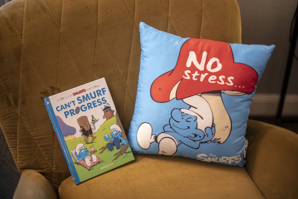 Family Room, 2 Queen Beds (Fun Smurf)